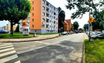 Remont nawierzchni chodnika i miejsc postojowych w ulicy Hallera