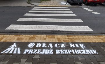 "@dłącz się, przejdź bezpiecznie" - dodatkowe oznakowanie na przejściach dla pieszych