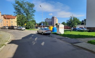 Remont nawierzchni chodnika w ulicy Szkolnej