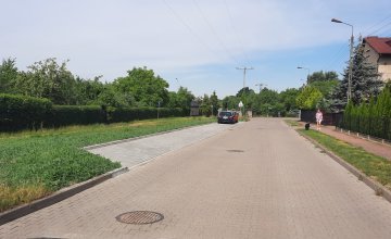 Nowa zatoka parkingowa przy ulicy Wikliniarskiej